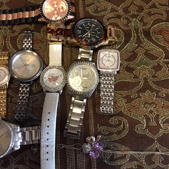 🎉🎉Watch Bundle🎉🎉 - Picture 3 of 4