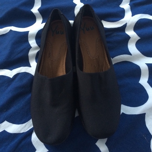 Yuu Black Shoes