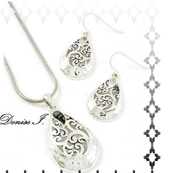Beautiful Alabone Filigree Necklace & Earring set
