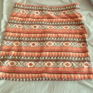 Aztec mini skirt😍😍😍