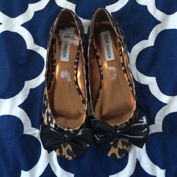 Steve Madden Leopard Flats