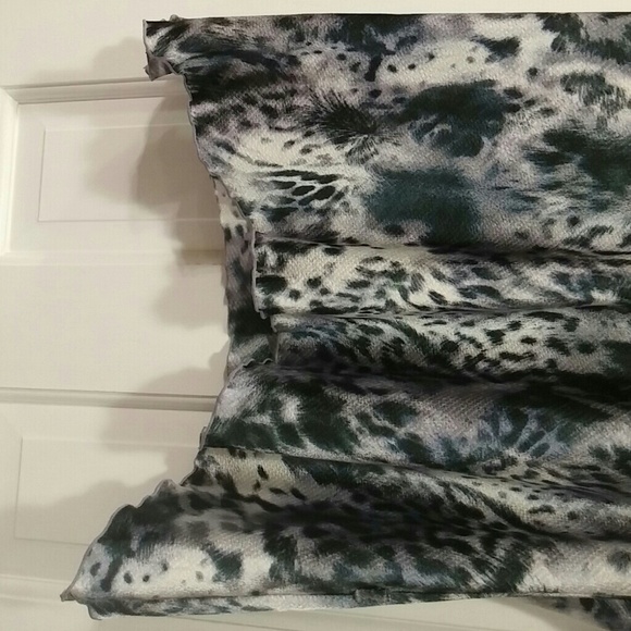 Blouse - Picture 3 of 3