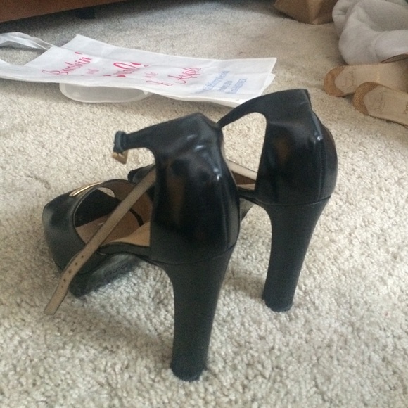 Gucci sandals - Picture 2 of 2