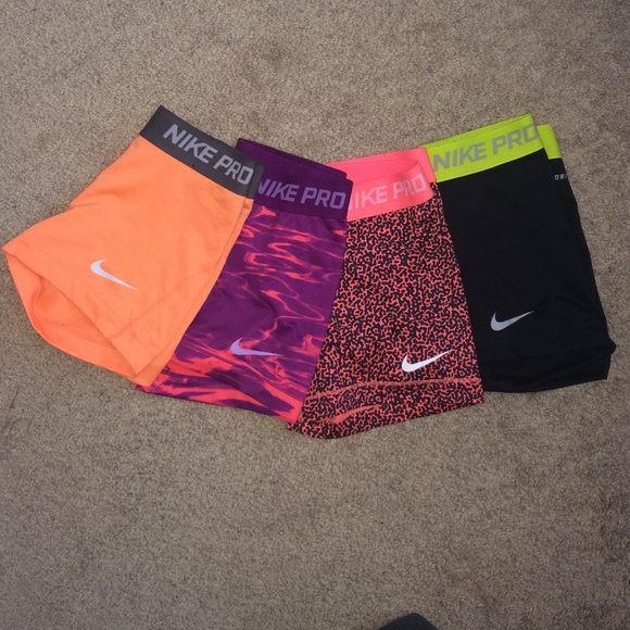 Patterned Nike Pro spandex size XS & S