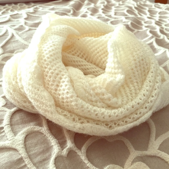 Cream knit scarf