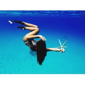 BUNDLE FOR @FEESHAWUU