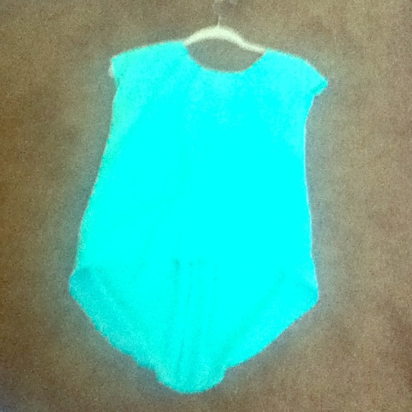 Heart soul shirt with bow on the back