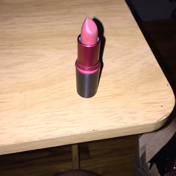 Mac lipstick nice deep plum matte texture