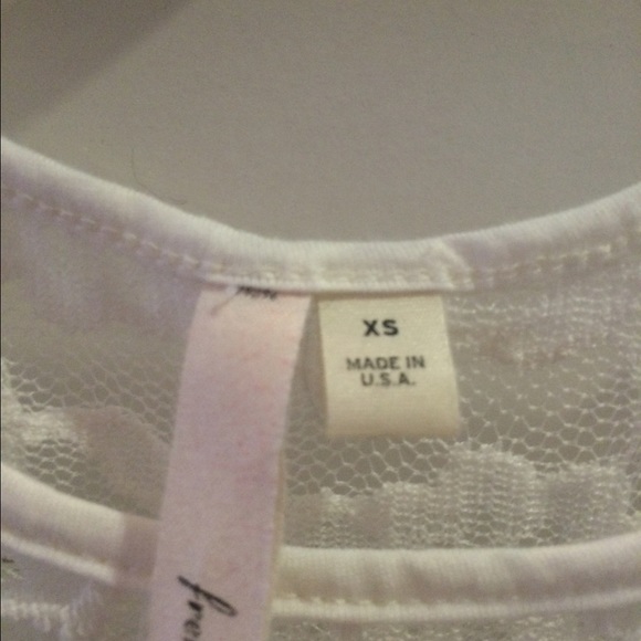 Ivory lace tank top - Picture 4 of 4