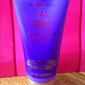 NWT love spell 💖