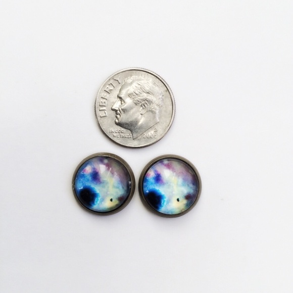 3 for 15🎀 galaxy bronze tone earrings - Picture 2 of 4