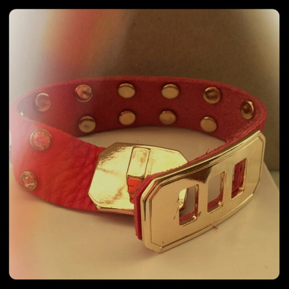 Bracelet with buckle