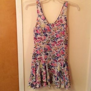 Free people tiered floral dress/tunic, size 2