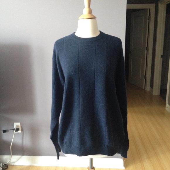 Joseph & Lyman 100% Cashmere Navy Sweater