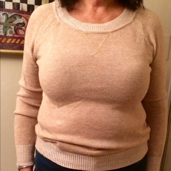 Wool blend oatmeal color sweater. Great condition!