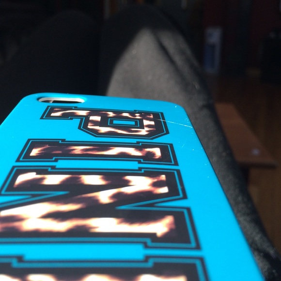 Cheetah/leopard iphone 5/5s Victoria's Secret case - Picture 3 of 3