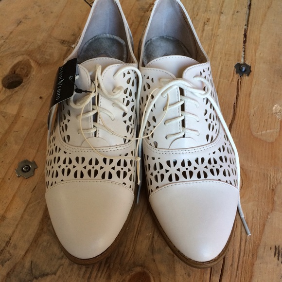 Size 8 White Oxfords with cutout design