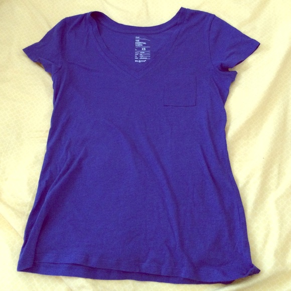 Essential V neck - Picture 1 of 1