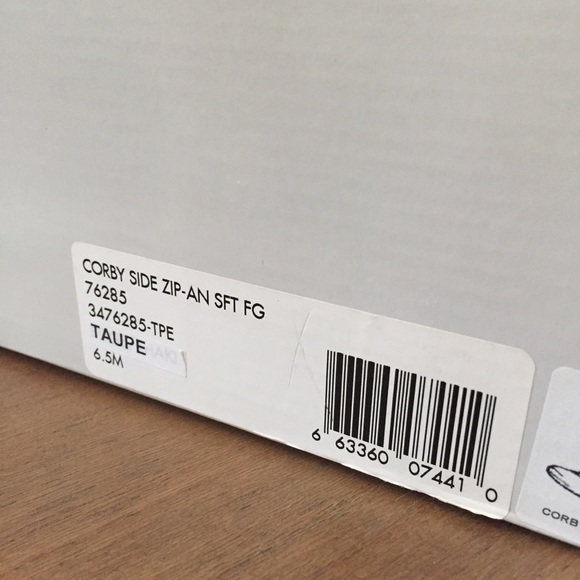 FRYE CORBY SIDE ZIP BOOTS BOOTIES - Picture 4 of 4