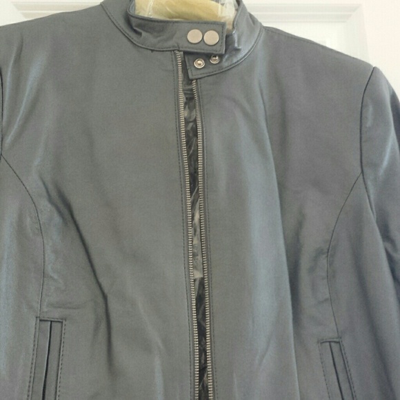 Leather jacket - Terry Lewis Classic Luxuries - Picture 4 of 5