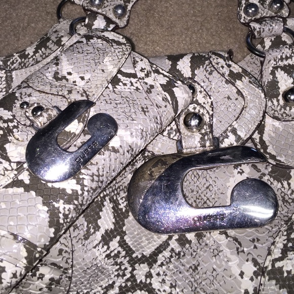 Snake skin Authentic Guess Purse - Picture 2 of 4