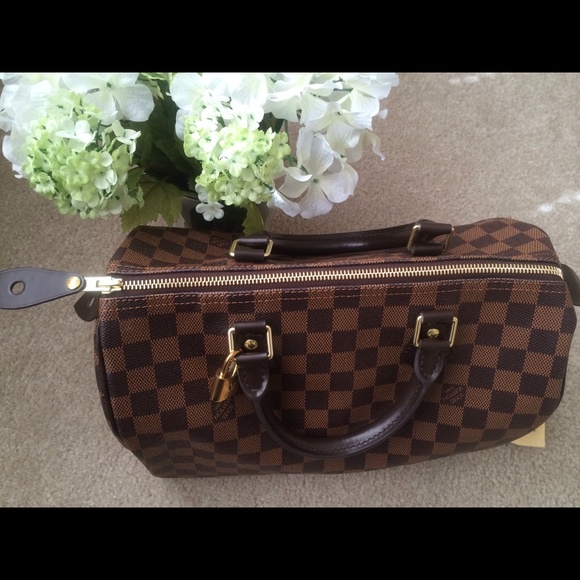 SOLD🏁 - Picture 2 of 4