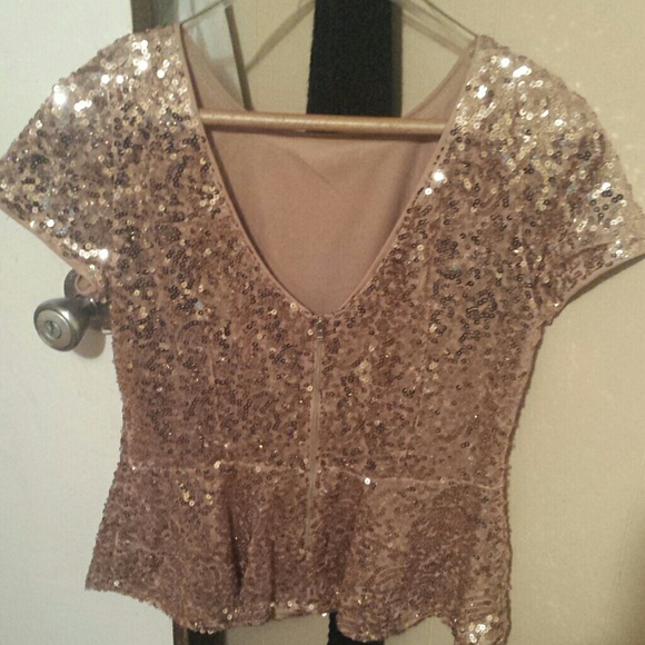 Sequence shirt