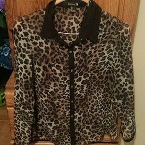 Black/brown long sleeve cheetah print