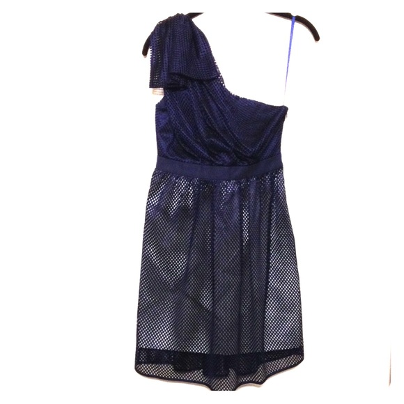 Anthropologie Dresses & Skirts - Thread Social Perforated One Shoulder Bow Dress 0