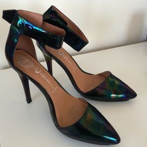 Like New Jeffrey Campbell pointed toe heel