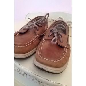 Woman 9.5 sperrys