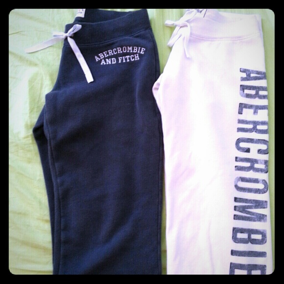 SOLD. 2 Abercrombie&Fitch sweatpants size XS
