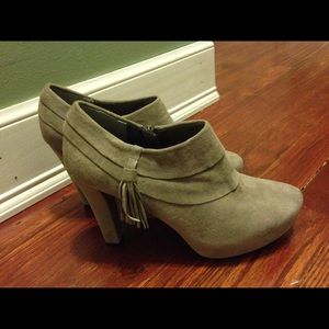 Gray suede shoe boots