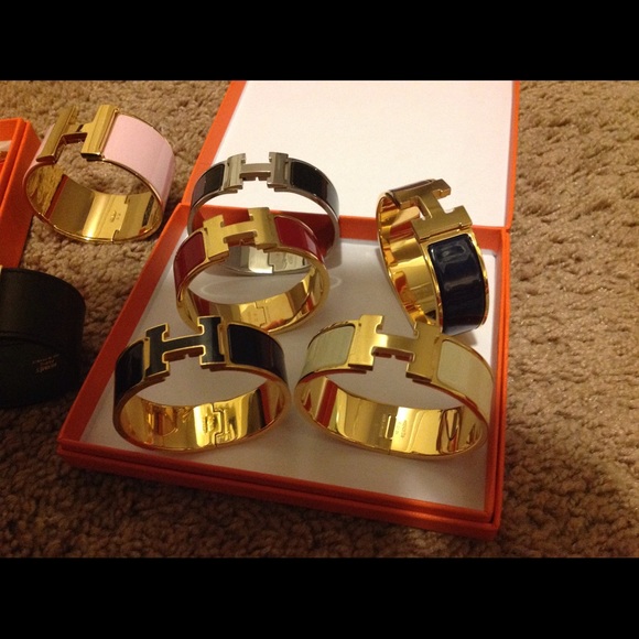 Hermes - Picture 2 of 4