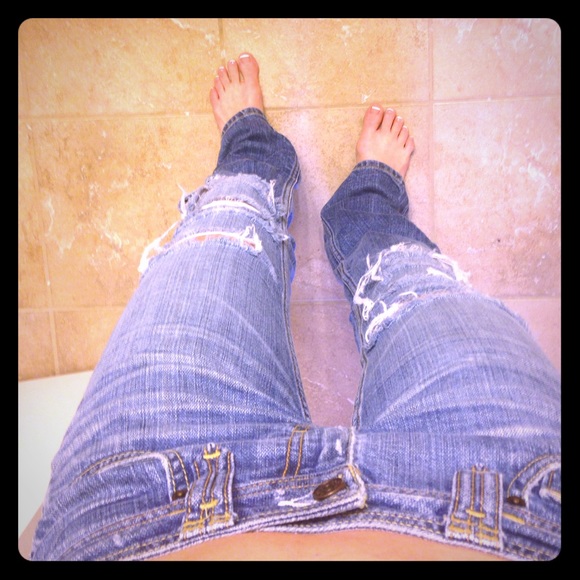 Destroyed style Jeans