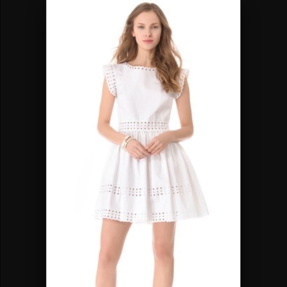 RED Valentino Dresses & Skirts - White gorgeous dress
