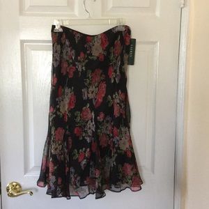 Lauren by Ralph Lauren skirt🔥