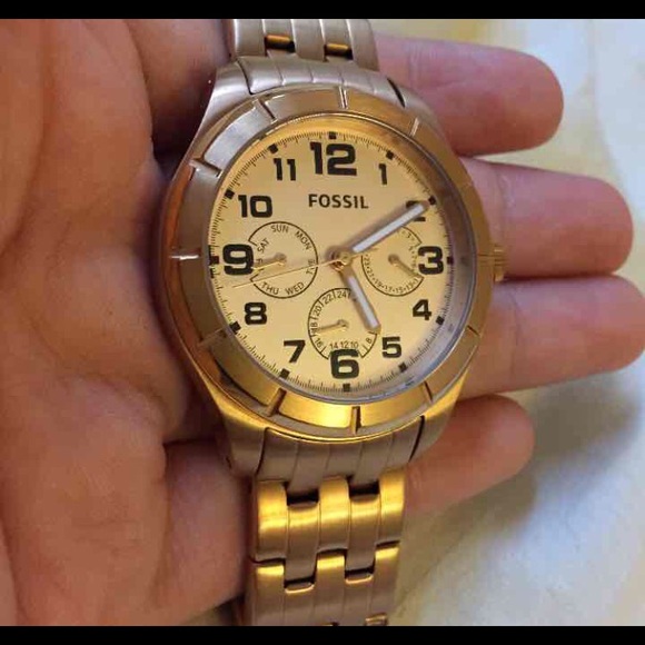 Rose Gold Fossil watch