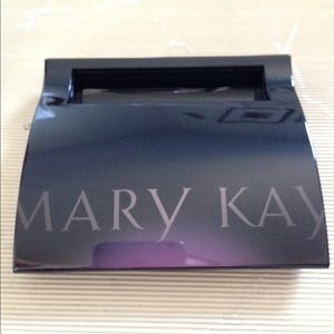 Mary Kay Compact Unfilled Free gift with purchase