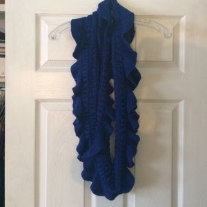 Ruffle infinity scarf