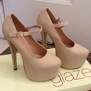 Mary Jane Platform Pumps