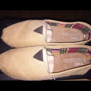 Brand New Toms