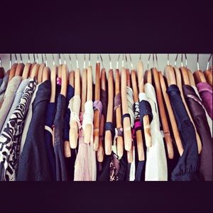 🌸🌸Cleaning Out the Closet!!🌸🌸