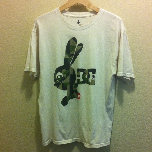 White camo DC shirt