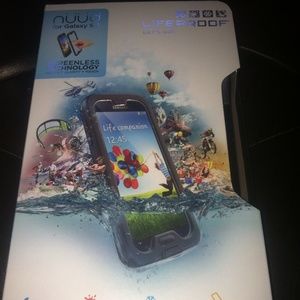 Samsung galaxy s4 nuud life proof