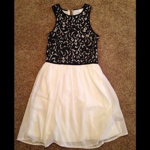 👗 Black and White Chiffon Dress