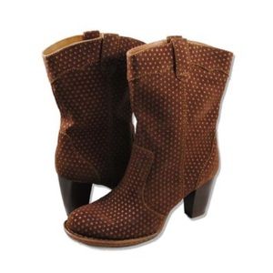 Born Genevive boots--brand new!