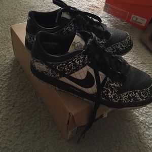 Nike Dunk Low "notebook" in black & white