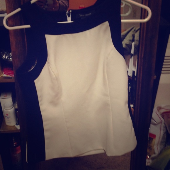 White House Black Market Tops - WHBM white and black zip up top