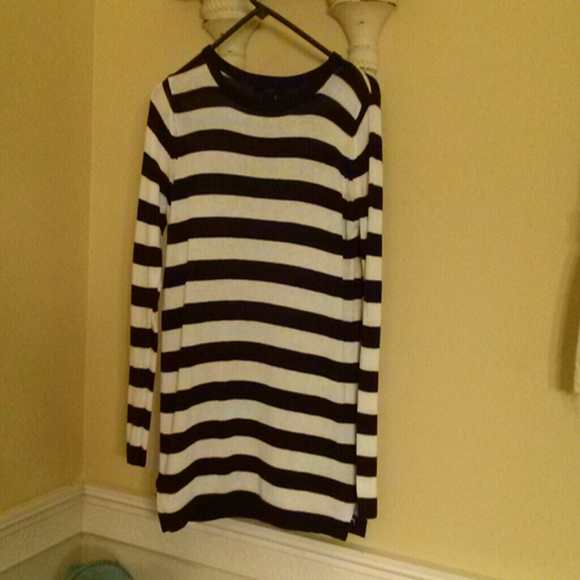 Forever 21 black & white striped sweater